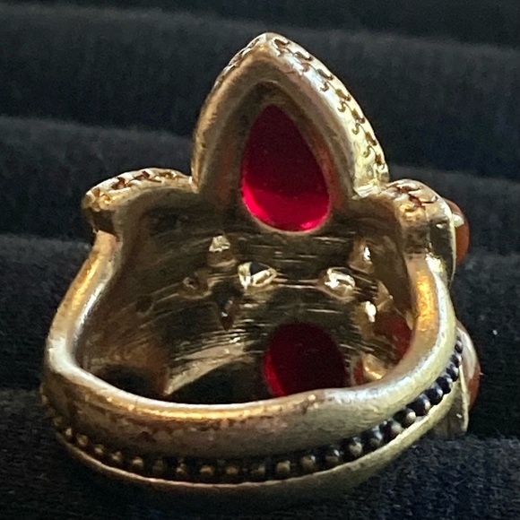 Beautiful Garnet & Citrine Stones in a Gold-Tone Setting Size 7.5 - Picture 3 of 5